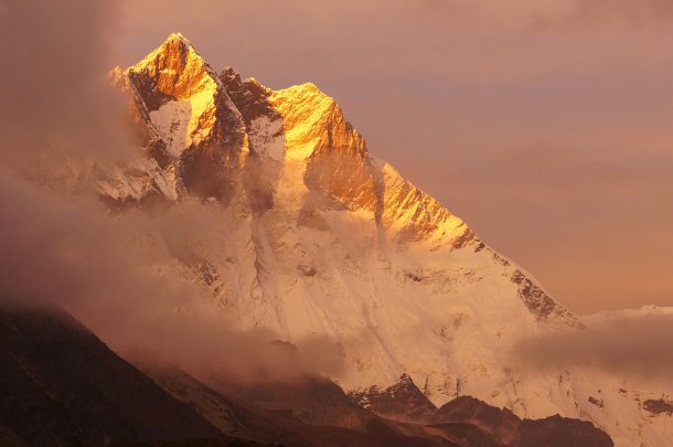 Top Reasons to Choose the Luxury Everest Base Camp Trek