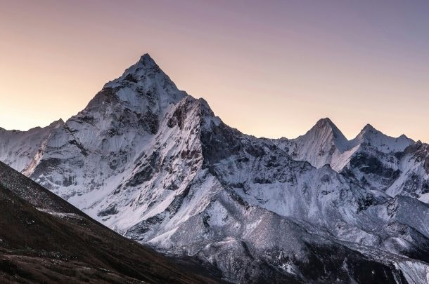 Everest Base Camp Gokyo Trek Via Chola Pass – 15 Days